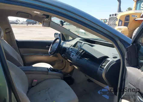 2004 Toyota Prius из США, поврежденный, VIN JTDKB22U040045556